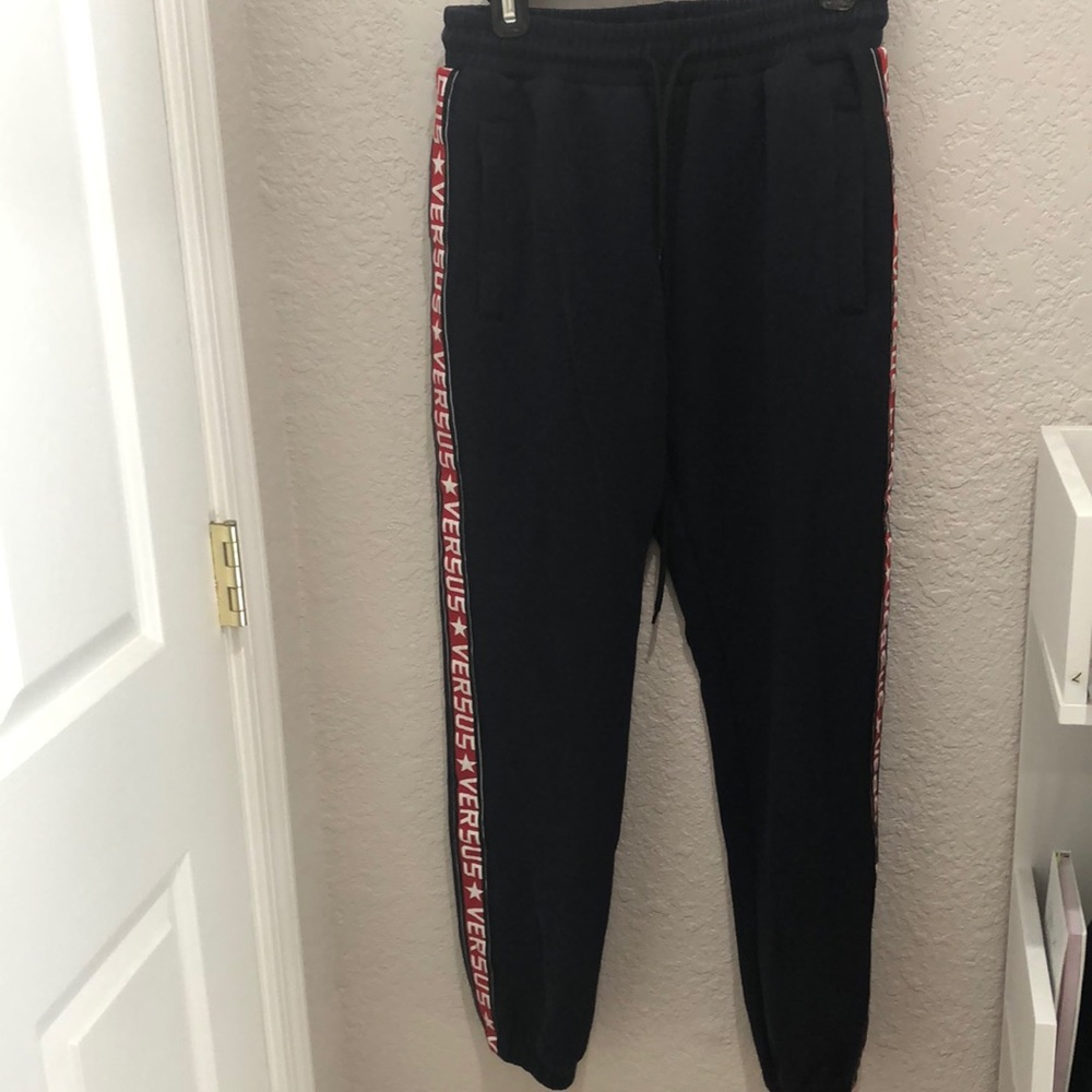 Versus women’s joggers